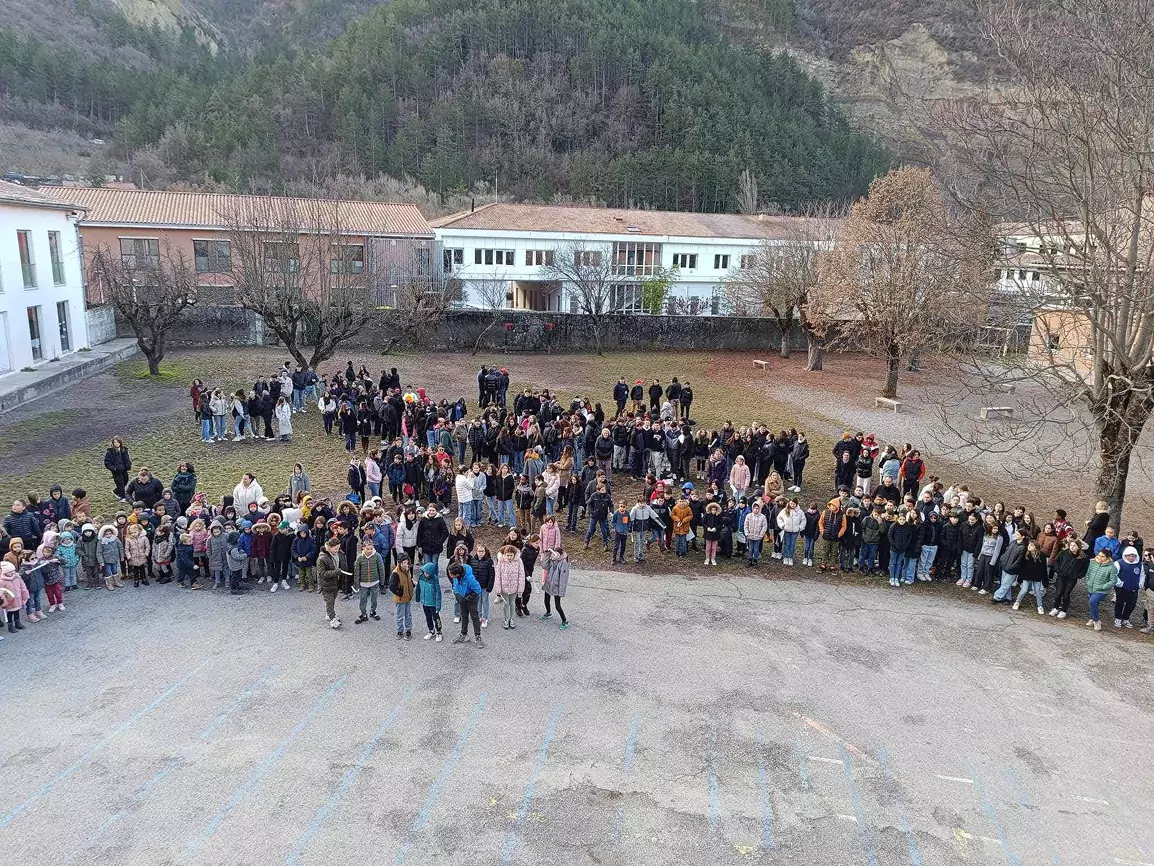 whatsapp-image-2025-07-30-a-110104-de22a471-1-68cc0f519756b whatsapp-image-2025-07-30-a-110104-de22a471-1-68cc0f519756b